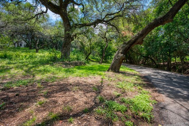 5351 Fredericksburg, San Antonio, TX 78229