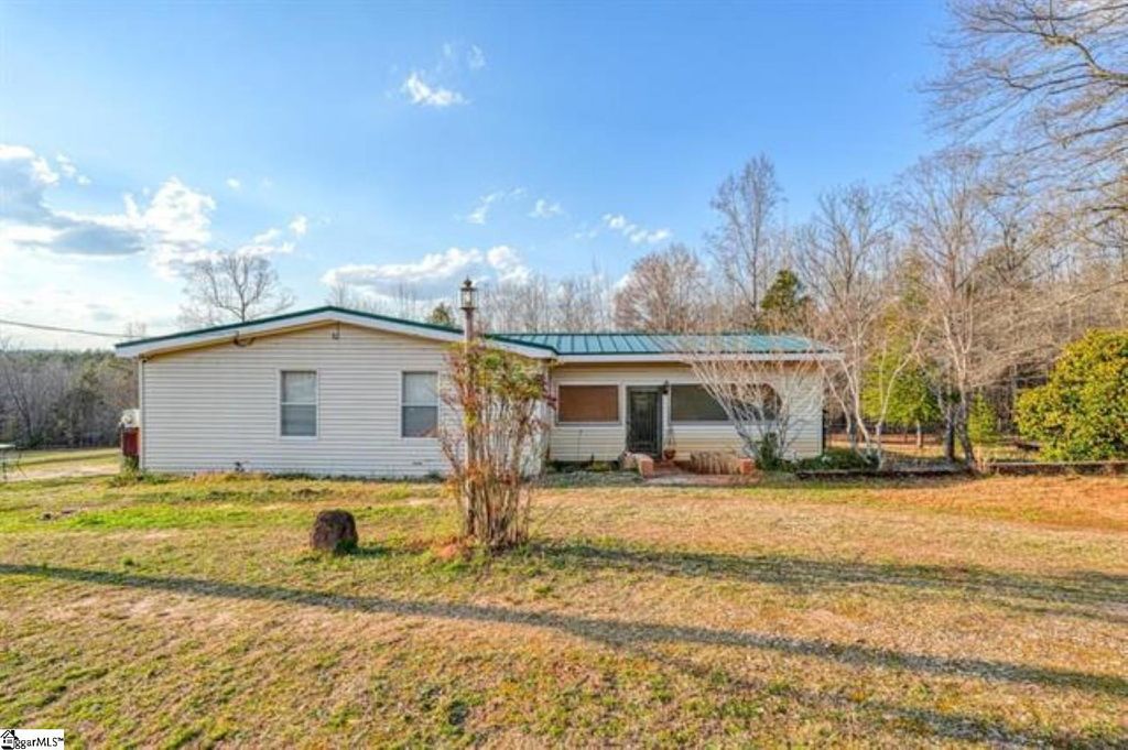 418 Gwinn Mill Road, Pauline, SC 29374