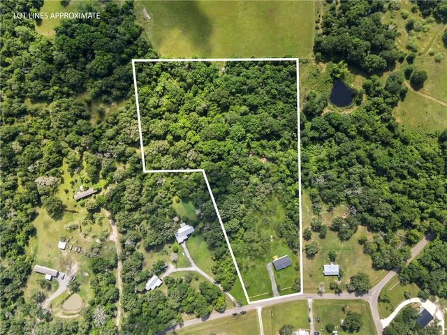 12796 South Fork Road, Iola, TX 77861