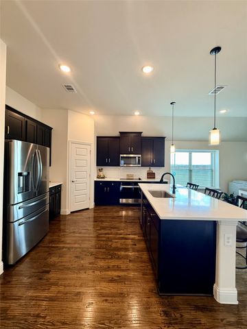 1904 Daybreak Drive, Venus, TX 76009