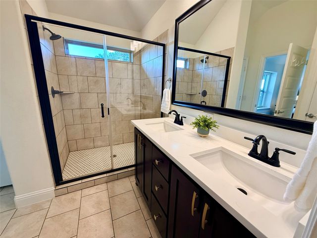 1904 Daybreak Drive, Venus, TX 76009