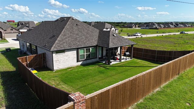 1904 Daybreak Drive, Venus, TX 76009