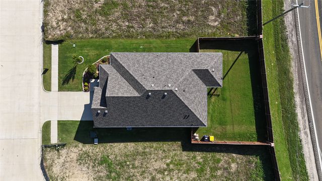 1904 Daybreak Drive, Venus, TX 76009