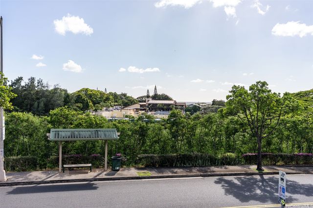 98-1605 Piki Street, Aiea, HI 96701