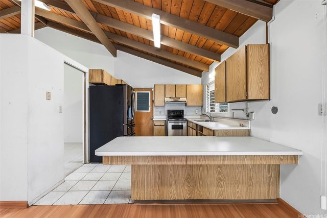 98-1605 Piki Street, Aiea, HI 96701