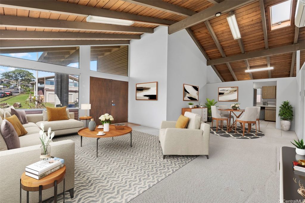 98-1605 Piki Street, Aiea, HI 96701