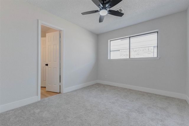 7427 Willow Oak Drive, Baytown, TX 77521