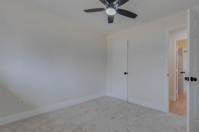 7427 Willow Oak Drive, Baytown, TX 77521