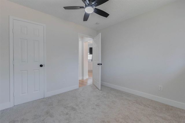 7427 Willow Oak Drive, Baytown, TX 77521