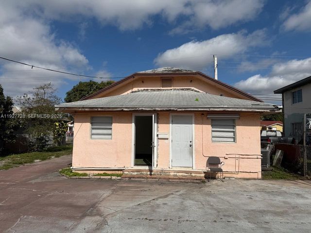 2978 NW 28th St, Miami, FL 33142