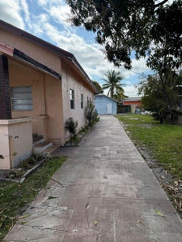 2978 NW 28th St, Miami, FL 33142