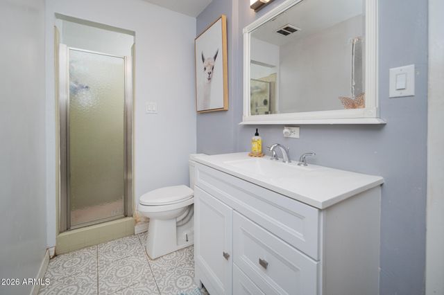 2402 N 36TH Place, Phoenix, AZ 85008