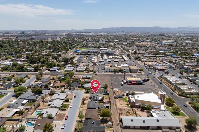 2402 N 36TH Place, Phoenix, AZ 85008
