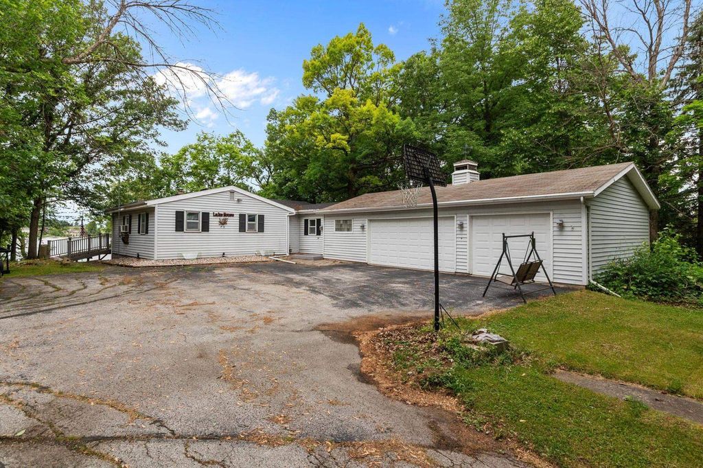 732 BULLHEAD LAKE ROAD, Brillion, WI 54110