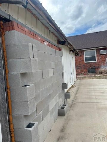 3200 Langdon Rd, Pueblo, CO 81001