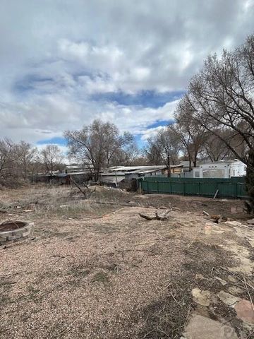 3200 Langdon Rd, Pueblo, CO 81001