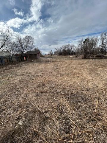 3200 Langdon Rd, Pueblo, CO 81001