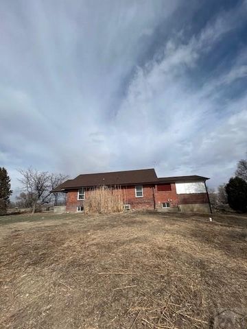 3200 Langdon Rd, Pueblo, CO 81001