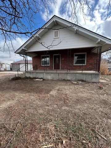 3200 Langdon Rd, Pueblo, CO 81001