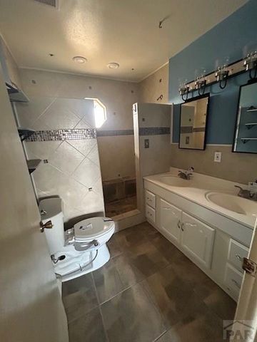 3200 Langdon Rd, Pueblo, CO 81001