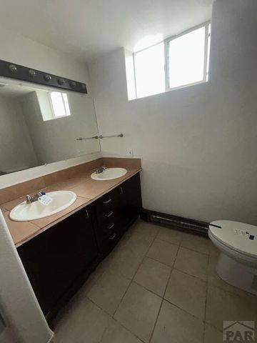 3200 Langdon Rd, Pueblo, CO 81001