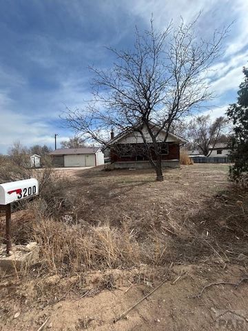 3200 Langdon Rd, Pueblo, CO 81001