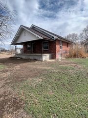 3200 Langdon Rd, Pueblo, CO 81001