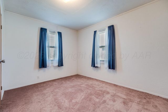 106 S Canadian Street, Wheeler, TX 79096