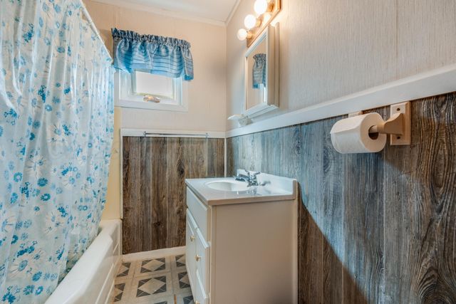 106 S Canadian Street, Wheeler, TX 79096