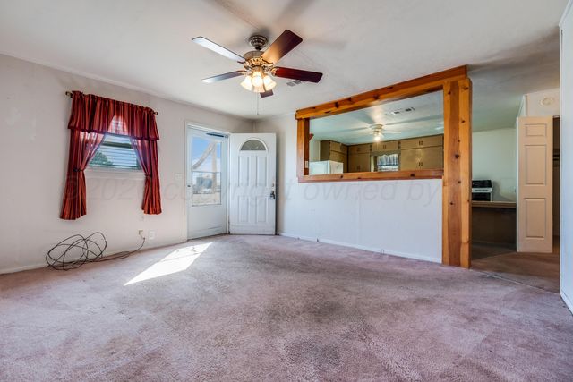 106 S Canadian Street, Wheeler, TX 79096