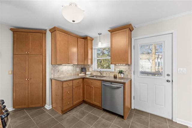 5806 Horton Street, Mission, KS 66202