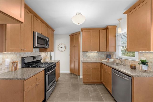 5806 Horton Street, Mission, KS 66202