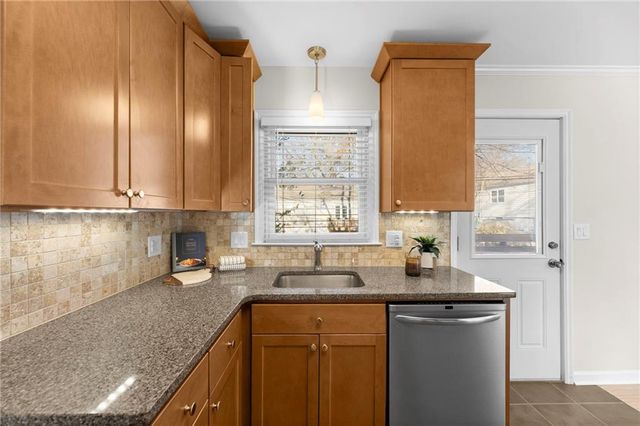 5806 Horton Street, Mission, KS 66202