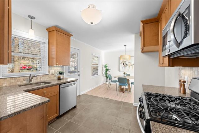 5806 Horton Street, Mission, KS 66202