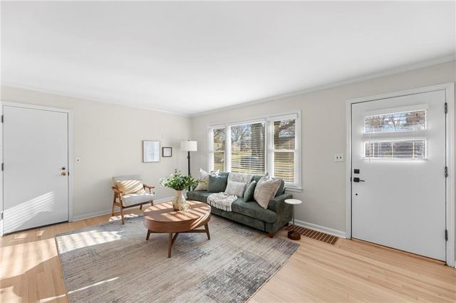 5806 Horton Street, Mission, KS 66202