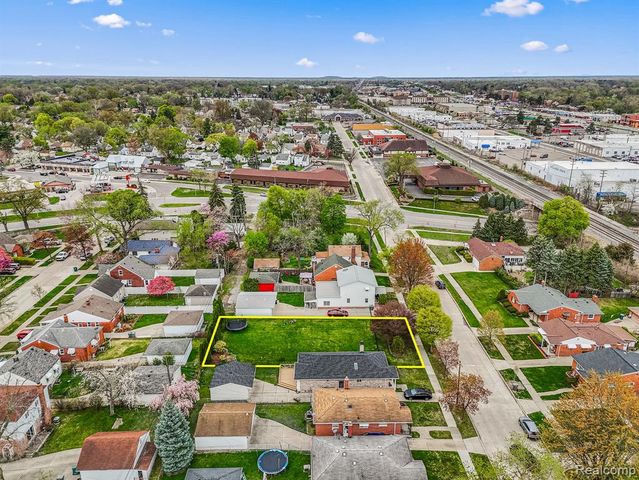 23323 Park Street, Dearborn, MI 48124