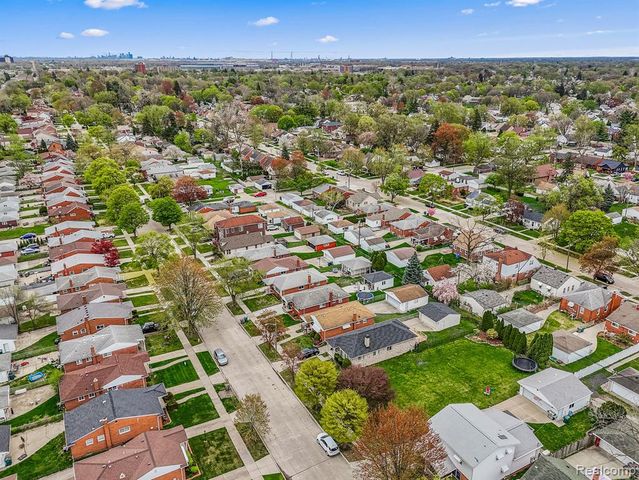 23323 Park Street, Dearborn, MI 48124