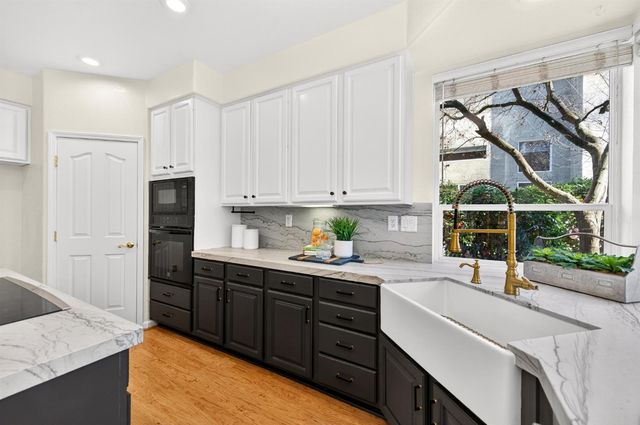 1425 Humbug Creek Dr, Folsom, CA 95630