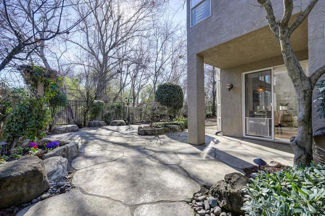 1425 Humbug Creek Dr, Folsom, CA 95630