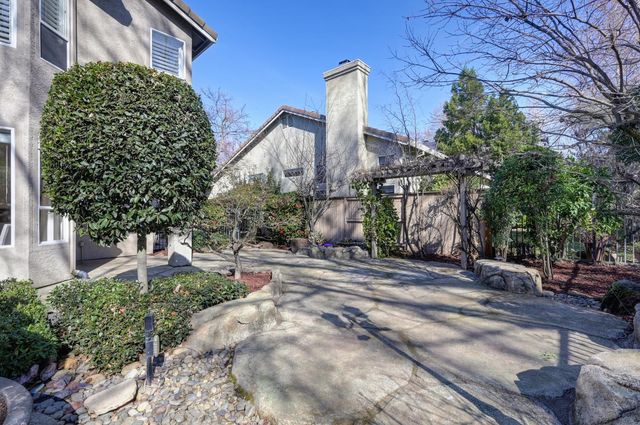 1425 Humbug Creek Dr, Folsom, CA 95630