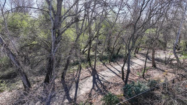 1425 Humbug Creek Dr, Folsom, CA 95630