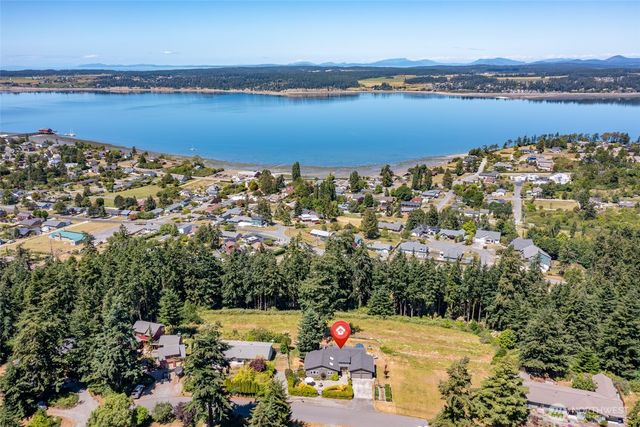 1045 NE Summit Loop, Coupeville, WA 98239