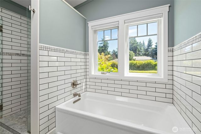 1045 NE Summit Loop, Coupeville, WA 98239