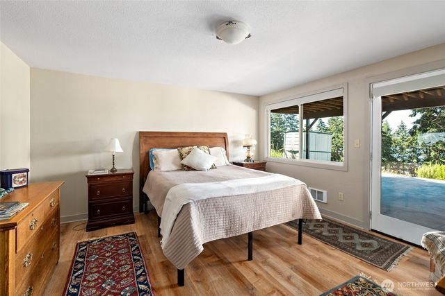1045 NE Summit Loop, Coupeville, WA 98239