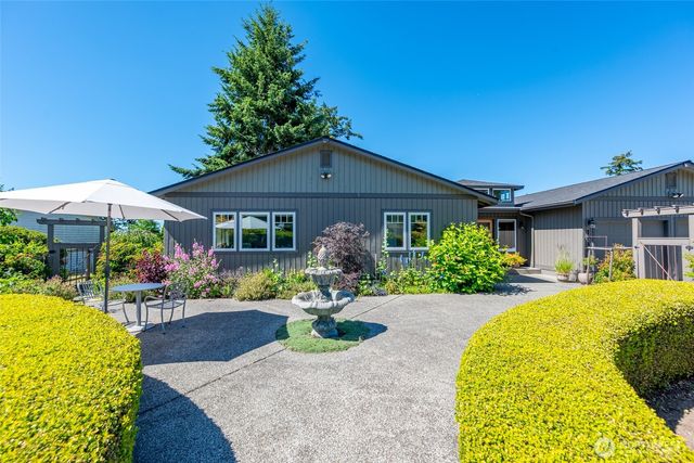 1045 NE Summit Loop, Coupeville, WA 98239