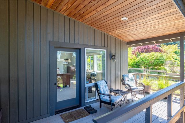 1045 NE Summit Loop, Coupeville, WA 98239