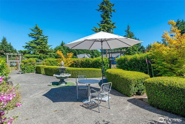 1045 NE Summit Loop, Coupeville, WA 98239