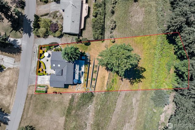 1045 NE Summit Loop, Coupeville, WA 98239