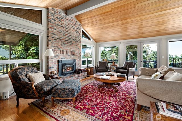 1045 NE Summit Loop, Coupeville, WA 98239