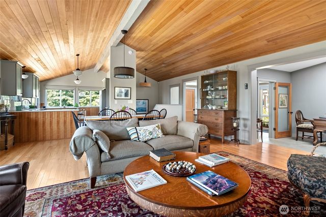 1045 NE Summit Loop, Coupeville, WA 98239
